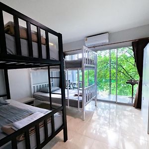Schlafsaal Zimmer